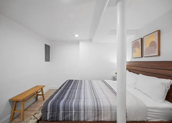 Shadyside, Pittsburgh, Modern And Quiet 1 Bedroom Unit1 With Free Parking Pittsburgh
